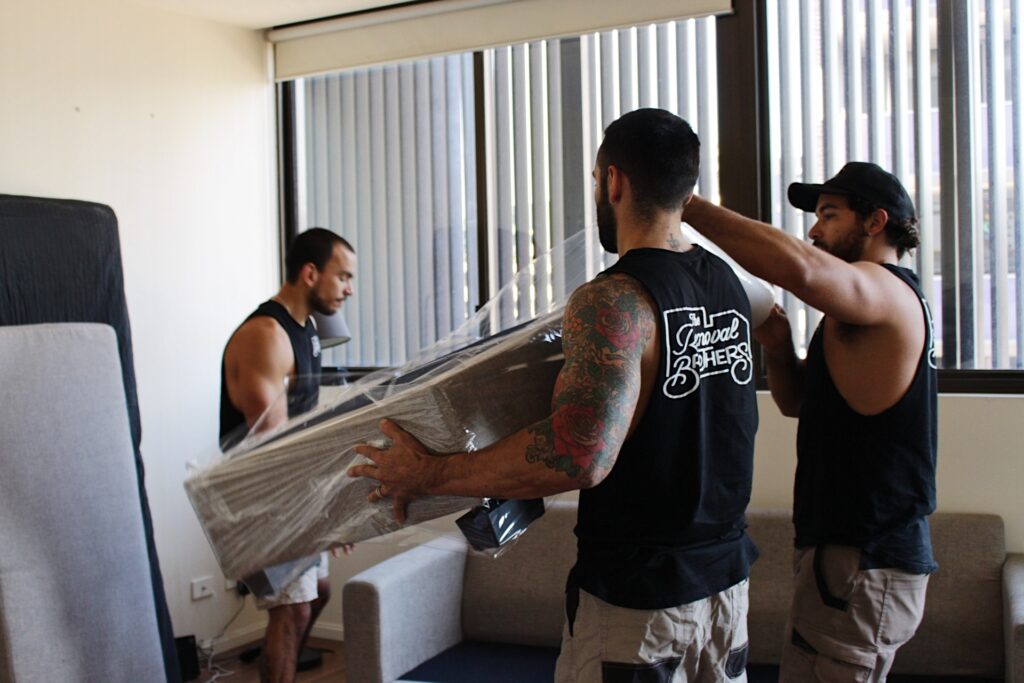 Top-notch Local Bondi Removal Company in Sydney | The Removal Brothers